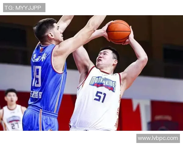 辽宁CBA联赛冠军争夺白热化：各队实力均衡，赛场风云再起