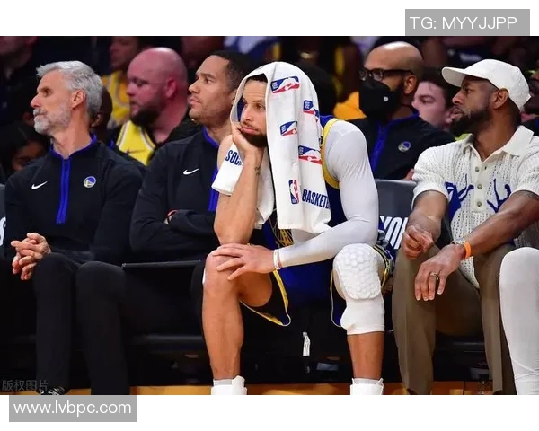 勇士完胜湖人，晋级总决赛：新时代篮球的王者之战